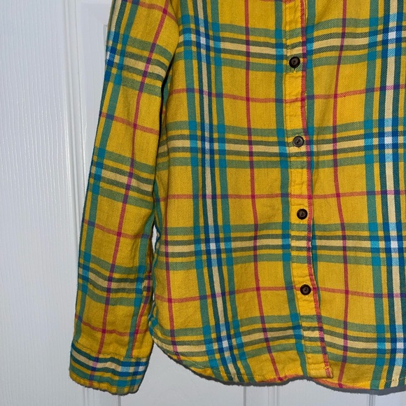Plaid button down top - Picture 4 of 7